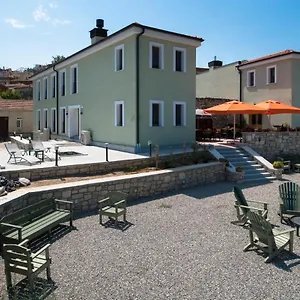 https://otel-fiori-urla.aegeanhotels.net